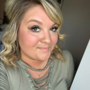 Meet your Posher, Samantha